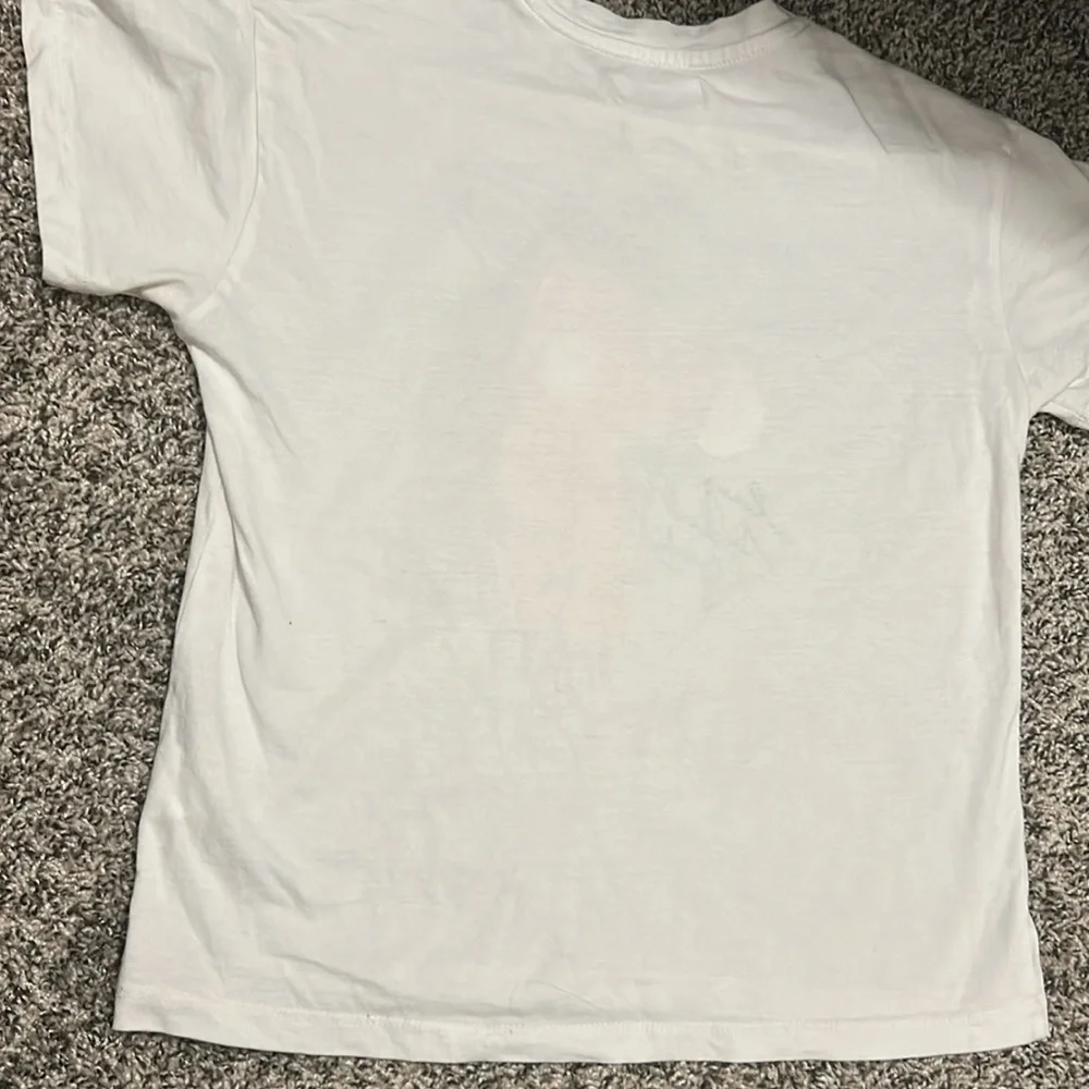 Shirt🤍 - Picture 4 of 4